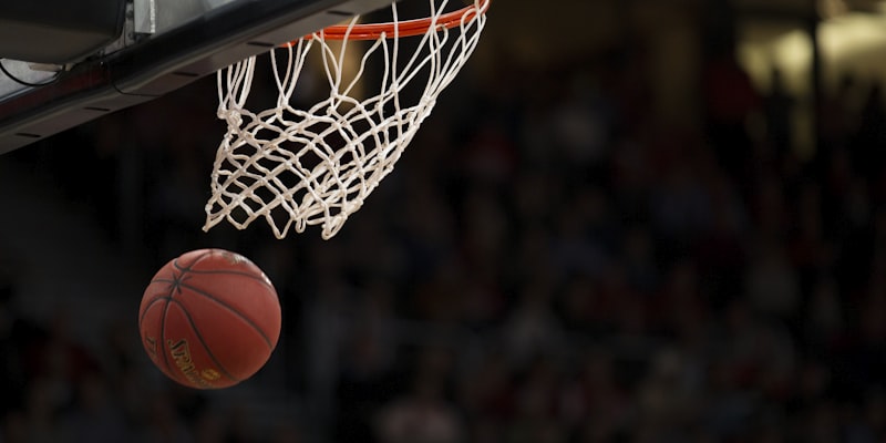 NBA常规赛比赛现场 - 球员扣篮精彩瞬间